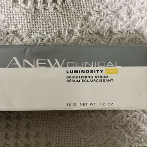Avon Anew Clinical Luminosity Pro